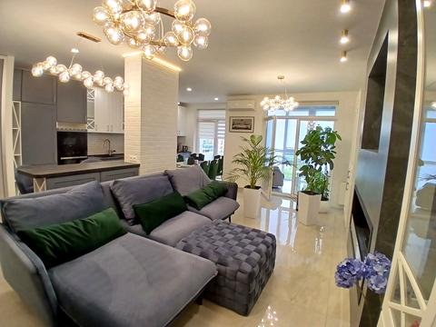 квартира по адресу Зеленая ул., 281б