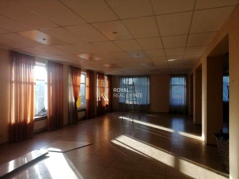 комерційна за адресою Ізяславський пров., 6а