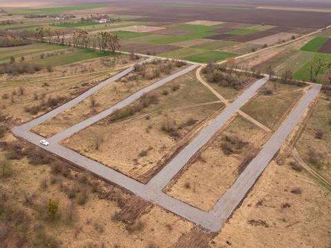 ділянка за адресою Центральна