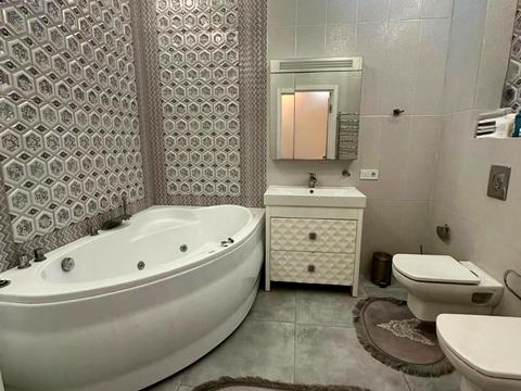 квартира за адресою Отакара Яроша пров., 20 к2
