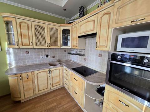 квартира за адресою Саперно-Слобідська вул., 10
