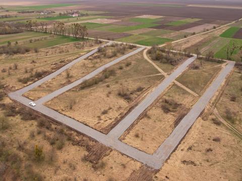 ділянка за адресою Центральна, 13