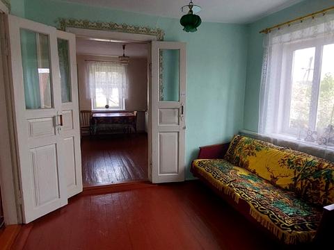 будинок за адресою смт. Вороновиця, Паріївська