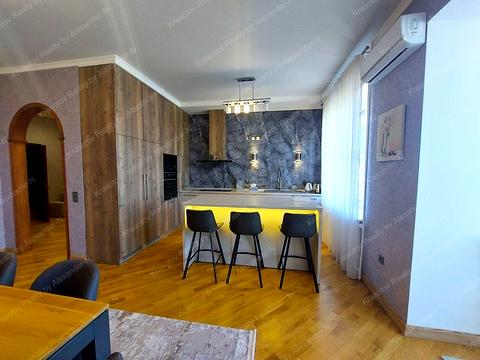 квартира за адресою Розкидайлівська вул., 13