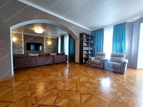 квартира за адресою Розкидайлівська вул., 13
