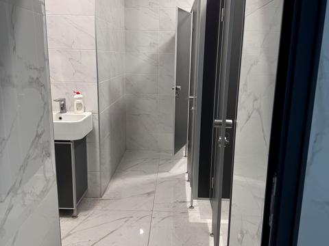 комерційна за адресою Грушевського, 34а