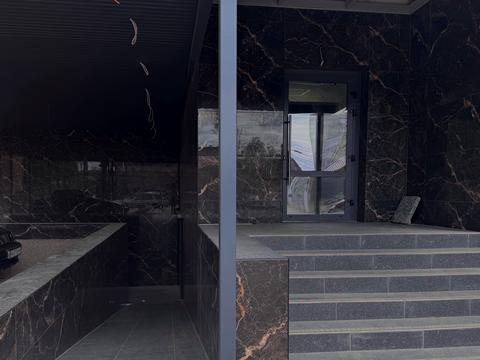 комерційна за адресою Грушевського, 34а