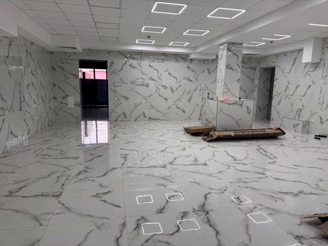 комерційна за адресою Грушевського, 34а
