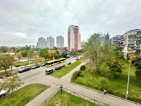 квартира за адресою Амвросія Бучми бульв., 8