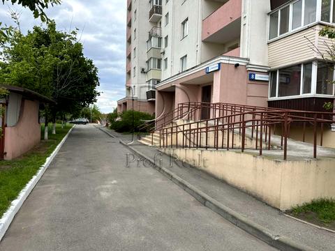 квартира за адресою Привокзальна вул., 8