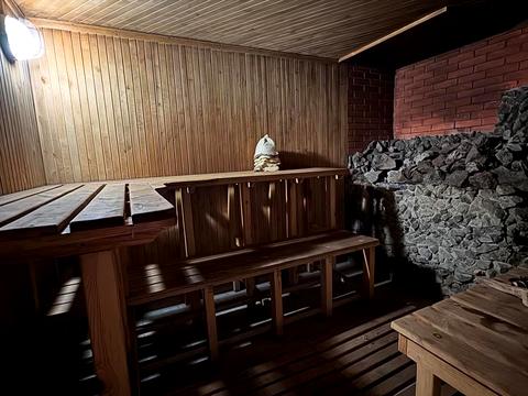 дом по адресу Центральна