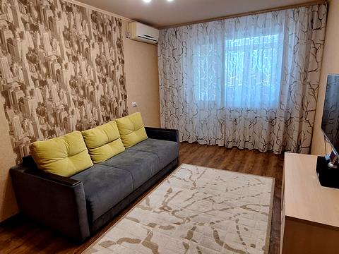квартира за адресою В'ячеслава Чорновола вул. (Гутовського), 27