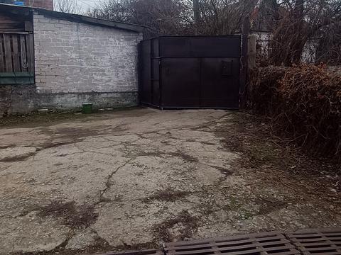 будинок за адресою Михайла Комарова вул., 5