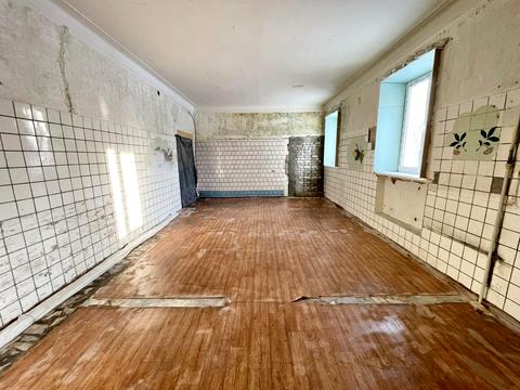 комерційна за адресою Семафорна вул., 14