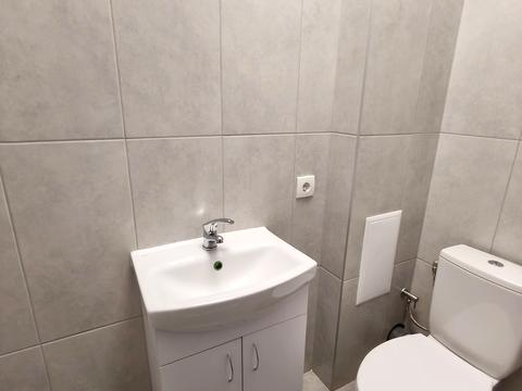 комерційна за адресою Семафорна вул., 14