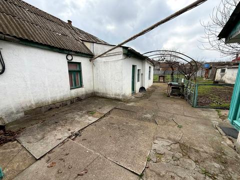 будинок за адресою Братська вул., 33