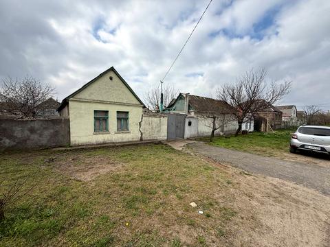 будинок за адресою Братська вул., 33
