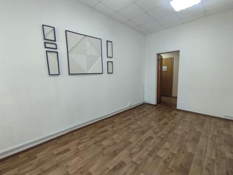 комерційна за адресою Київ, Хрещатик вул., 44