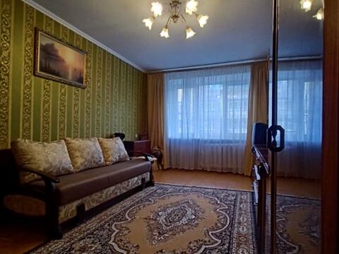 квартира за адресою Космонавтів просп., 72