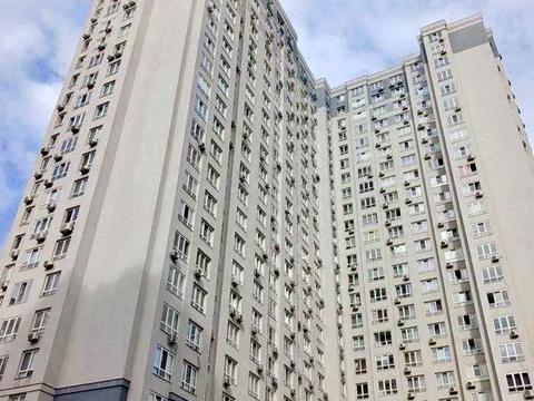 квартира за адресою Драгоманова вул., 10