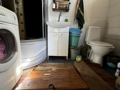 будинок за адресою Першотравнева, 63