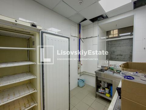 комерційна за адресою Саксаганського вул., 112-А