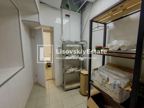 комерційна за адресою Саксаганського вул., 112-А