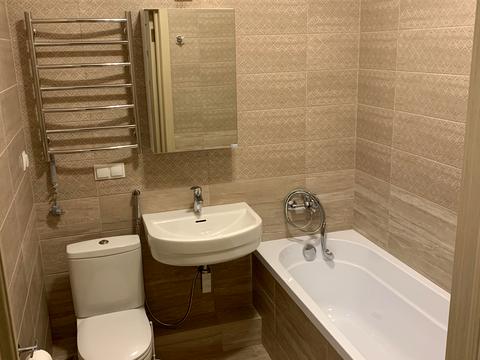 квартира за адресою Сім'ї Кульженків вул. (Петра Дегтяренка), 37
