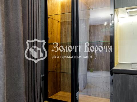 квартира по адресу Александровская ул., 1