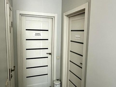 комерційна за адресою Регенераторна вул., 4 к5