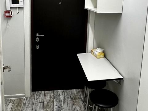 комерційна за адресою Регенераторна вул., 4 к5