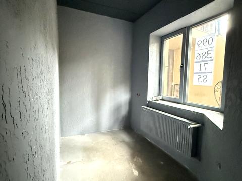 комерційна за адресою Молодіжна вул., 2