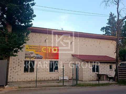 комерційна за адресою Центральна, 111