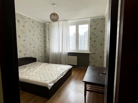 квартира за адресою Павла Тичини просп., 18-Б