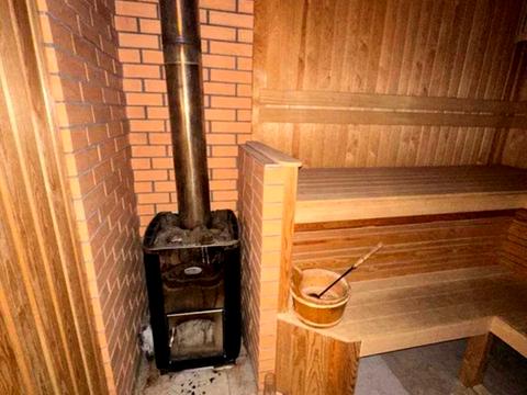будинок за адресою Ніла Армстронга вул. (Казакова)