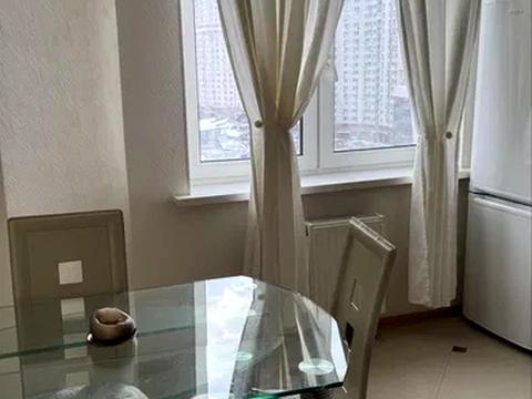 квартира по адресу Александра Мишуги ул., 2