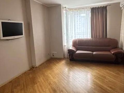 квартира по адресу Александра Мишуги ул., 2