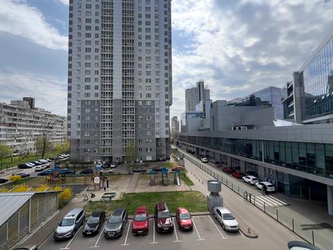 квартира за адресою Київ, Дніпровська набережна вул., 1