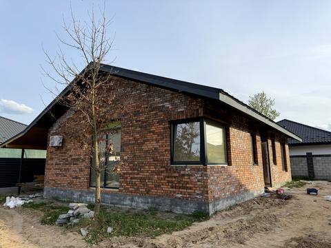будинок за адресою Успішна