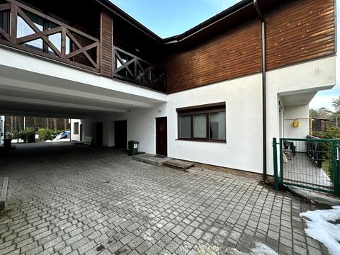 будинок за адресою с. Брюховичі, Невеличука вул., 7