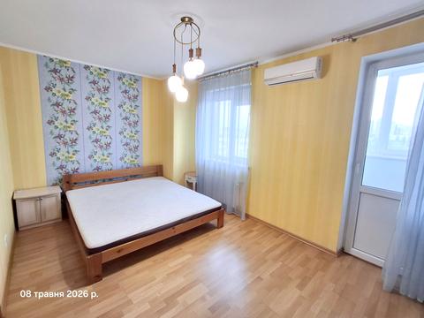 квартира за адресою Генерала Генадія Воробйова вул. (Курська), 13-Е
