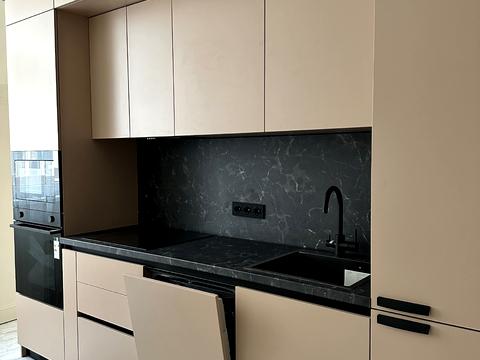 1864877640065562