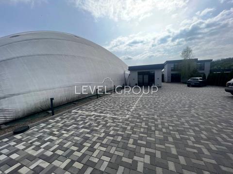 комерційна за адресою Соборна вул., 2