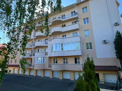 квартира за адресою Олександра Олеся вул., 25в