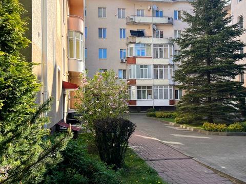 квартира за адресою Олександра Олеся вул., 25в