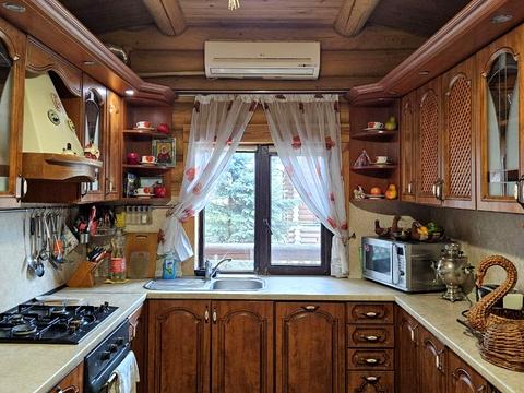 будинок за адресою Шкільна