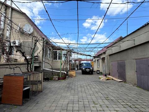 будинок за адресою Вишнева