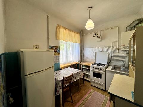 квартира за адресою Кам'янецька вул., 111