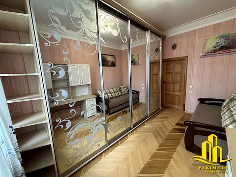 квартира за адресою Героїв Оборони вул., 3