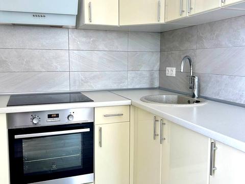 квартира за адресою Салютна вул., (Будинок 02301-02303)